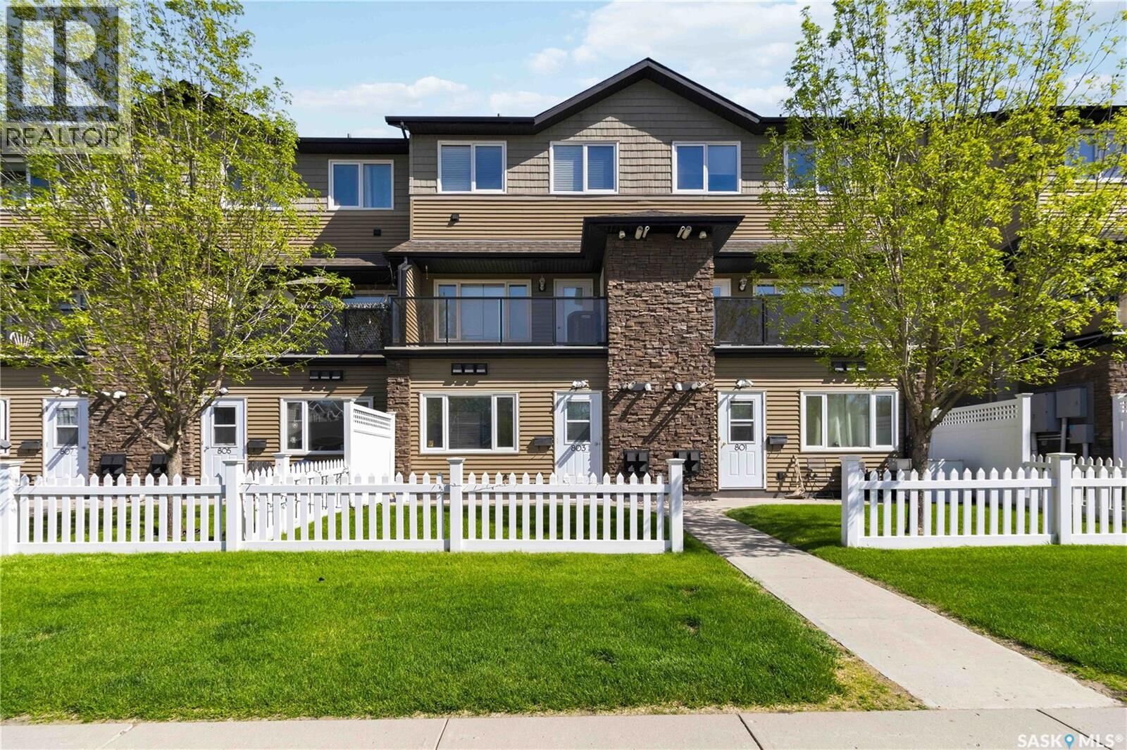 Property Photo:  803 110 Shillington Crescent  SK S7M 3Z8 