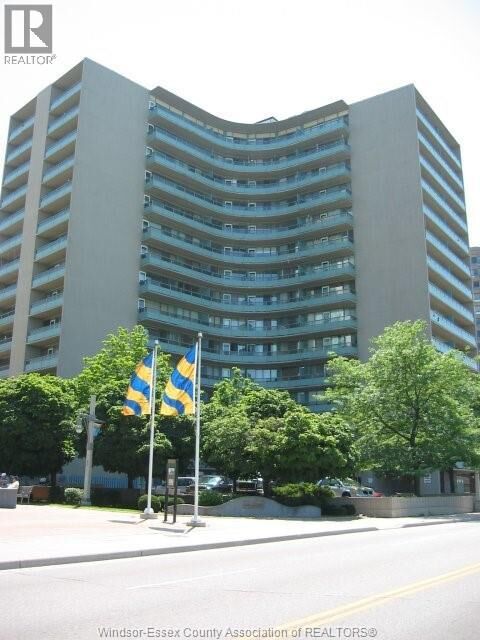 Property Photo: 111 Riverside Drive East 1515 ON N9A 2S6