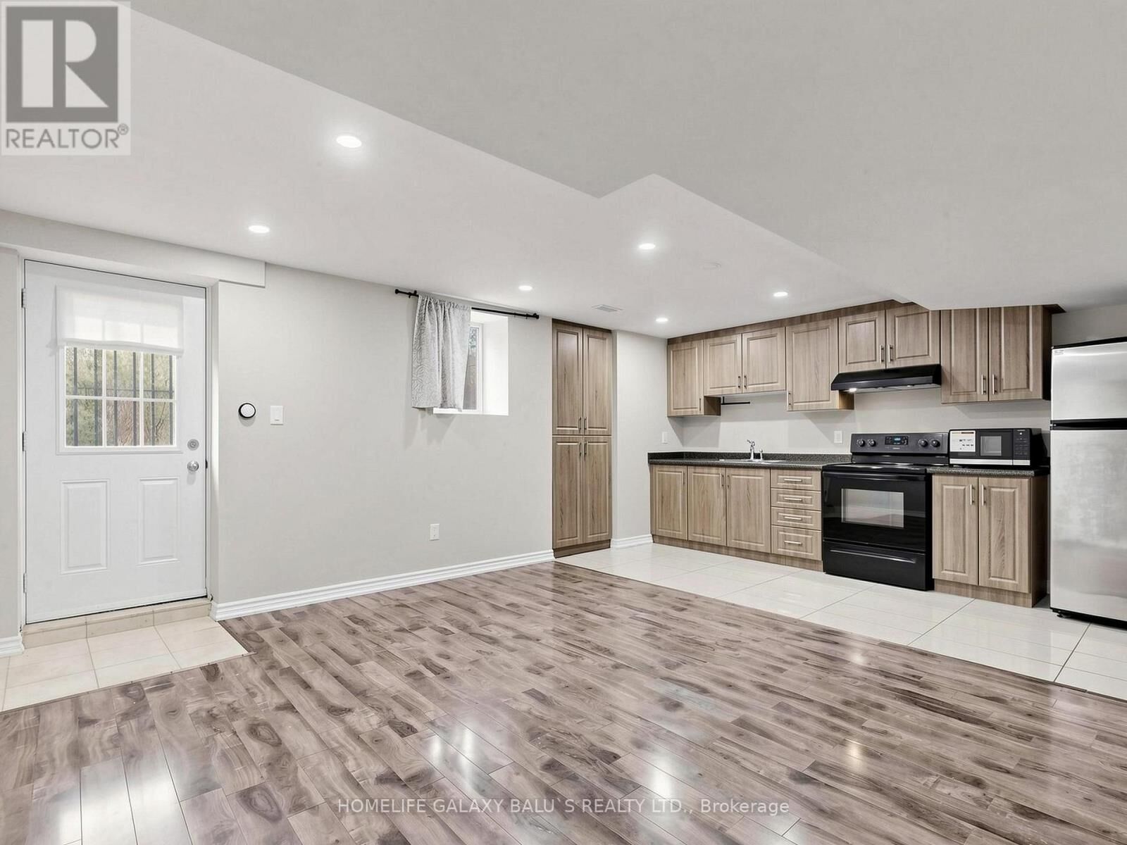 Property Photo:  562 Nairn Circle  ON L9T 8A8 