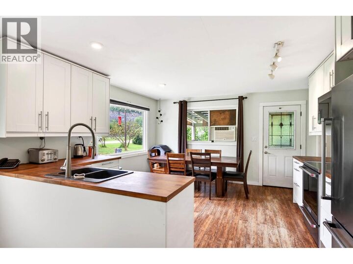 Property Photo: 1256 Hern Road BC V0E 1N2