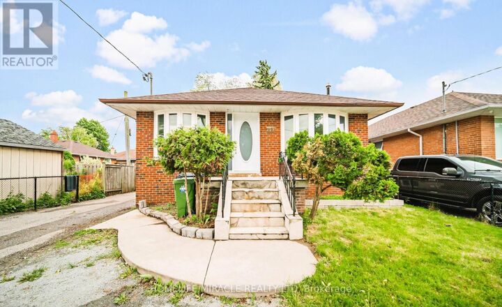 Property Photo: 259 Tower Drive Bsmt -1 ON M1R 3P9