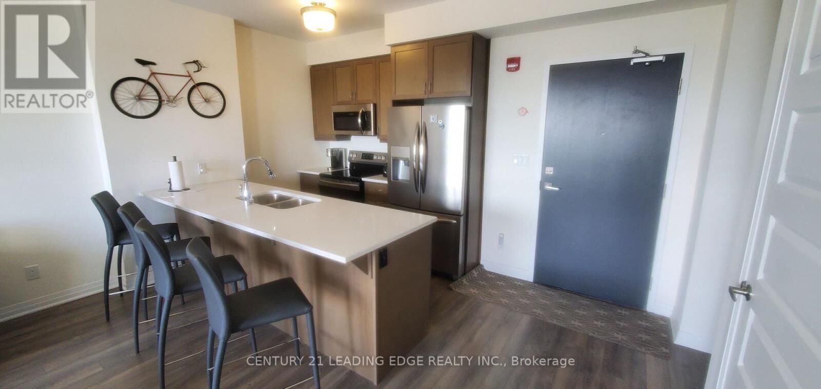 Property Photo:  2 Adam Sellers Street 609  ON L6B 1P2 