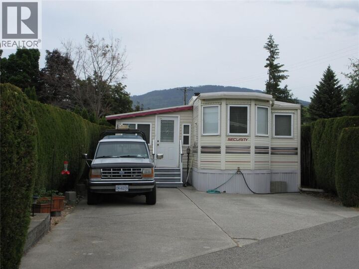 415 Commonwealth Road 823 — photo 1