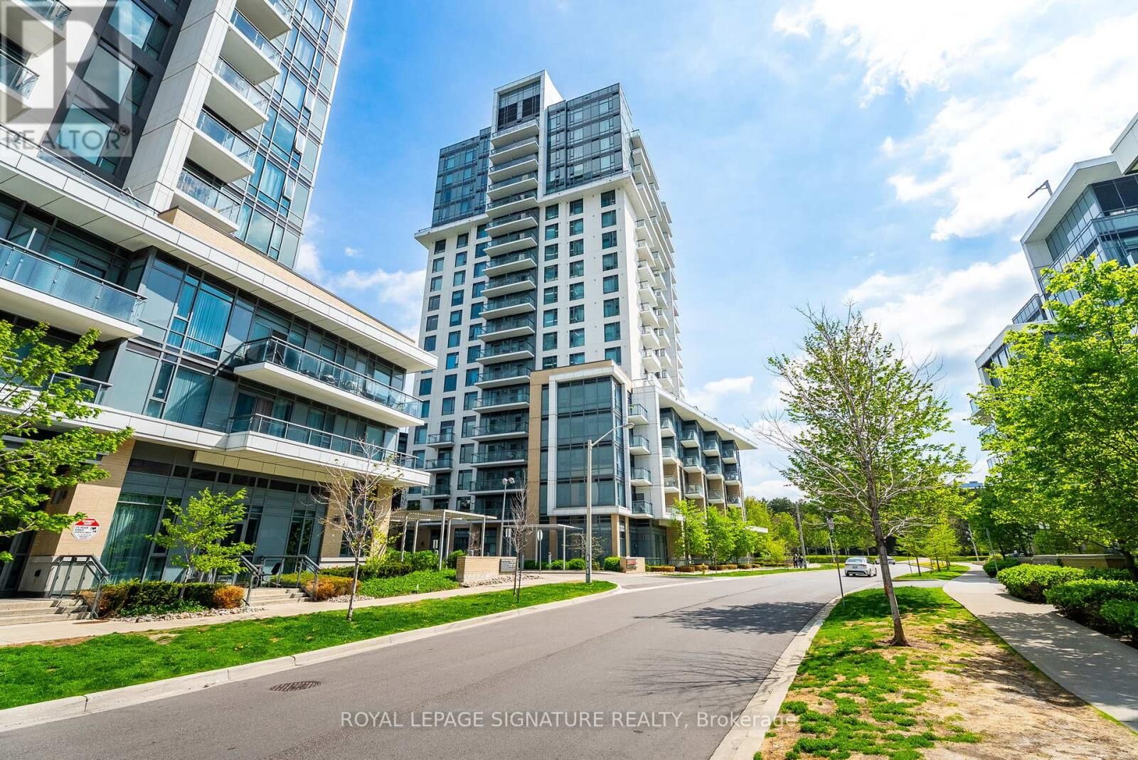 Property Photo:  60 Ann O'Reilly Road 358  ON M2J 0C8 