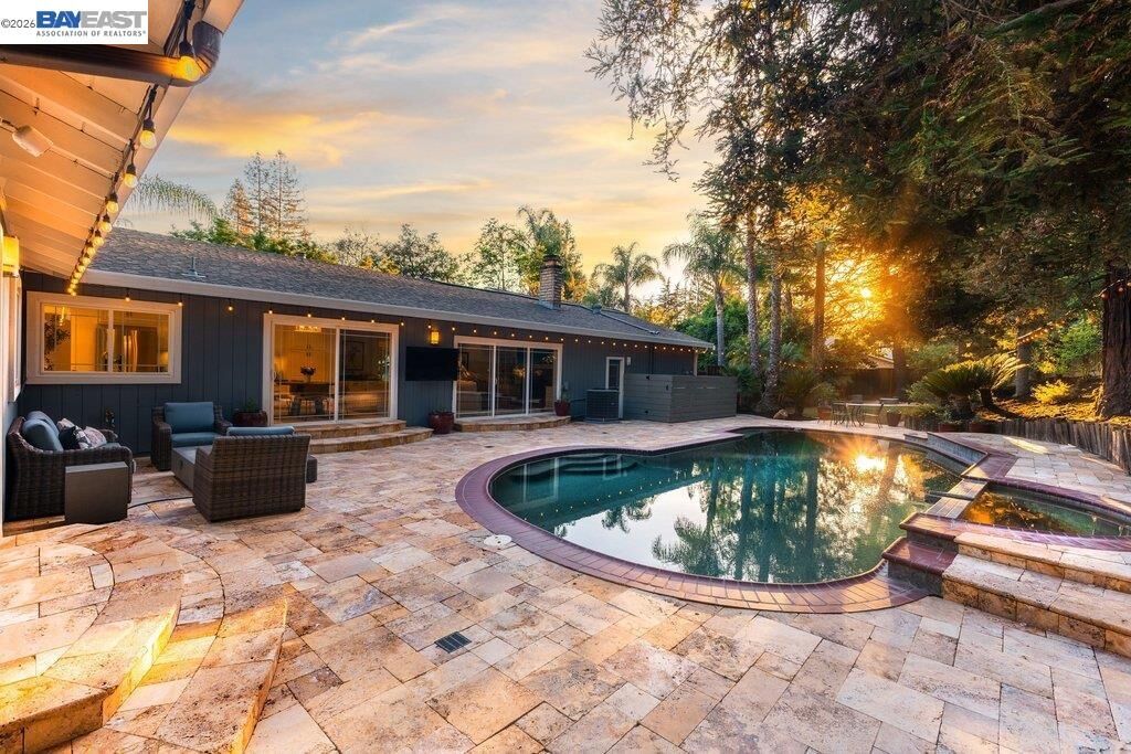 Property Photo: 3081 Oakraider Dr CA 94507