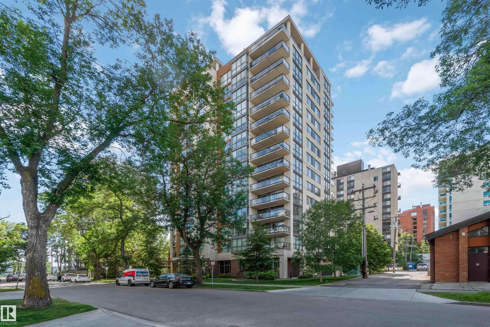 Property Photo: 10046 117 Street NW 802 AB T5K 1X2