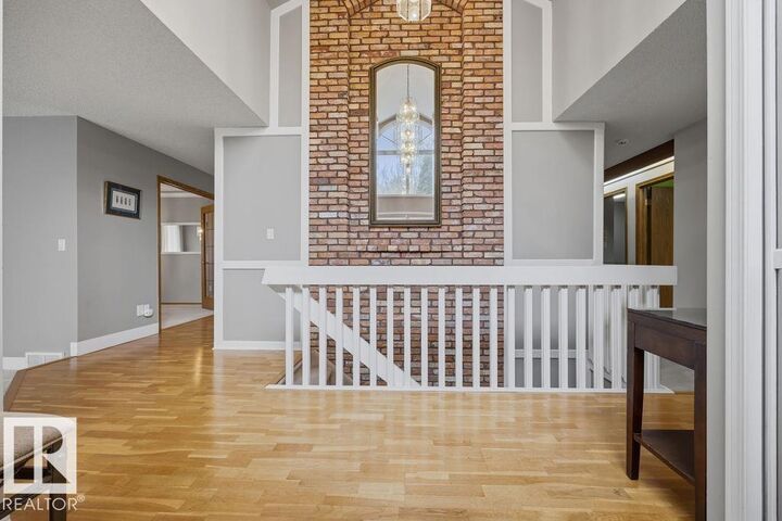 Property Photo: 38 West Point Wynd NW AB T5T 5N5
