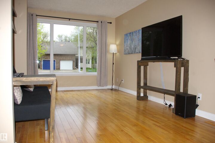 Property Photo: 45 Walden Crescent AB T8N 3N5