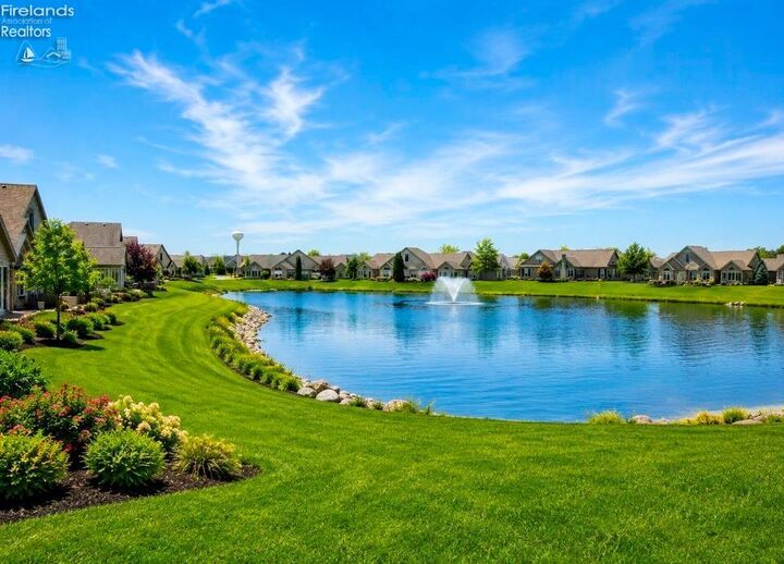 Property Photo: 2695 Canterbury Circle B OH 43452