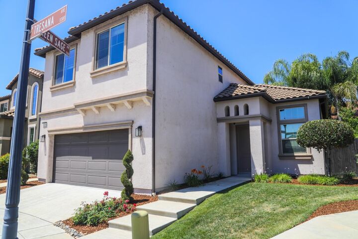 Property Photo:  11333 N Tresana Avenue  CA 93730 