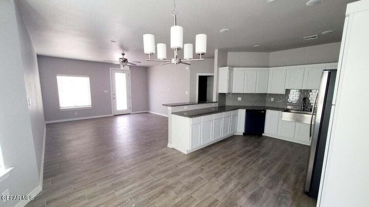 Property Photo: 332 La Puesta Drive TX 79932
