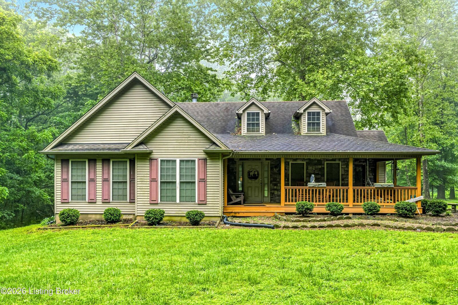 Property Photo: 8129 Bagdad Rd KY 40003