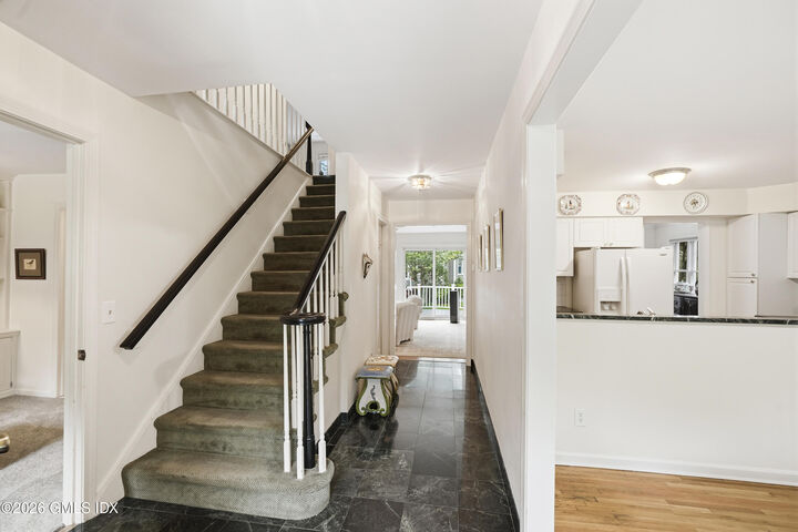 Property Photo:  19 Georgetowne North 19  CT 06831 
