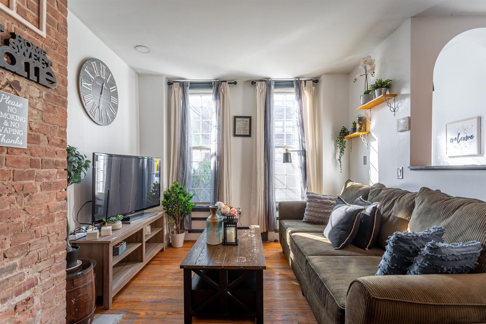 Property Photo:  148 Union St 1/2  NJ 07304 