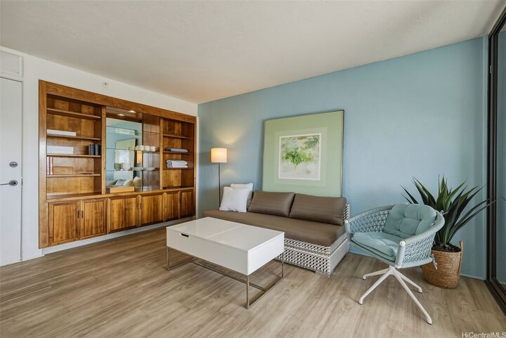 Property Photo:  2100 Date Street 2502  HI 96826 