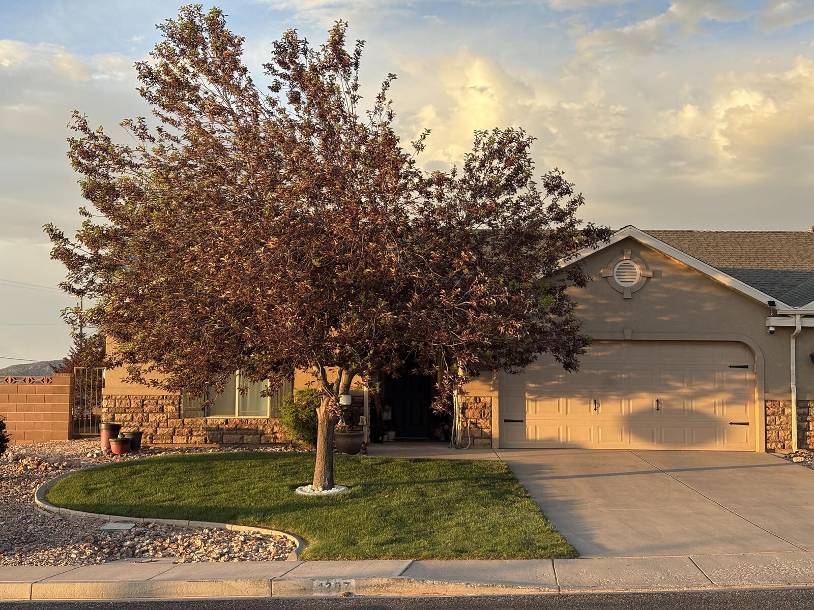 Property Photo: 1397 S Southern View Dr UT 84720