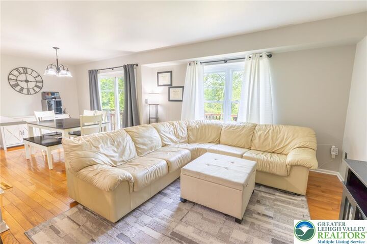 Property Photo:  896 Briarstone Road  PA 18017 