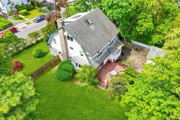 Property Photo:  197 Coligni Avenue  NY 10801 