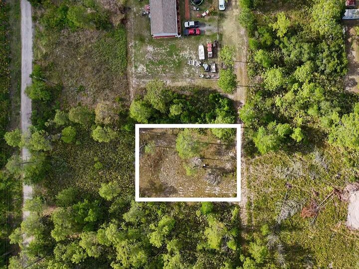 Property Photo:  56309 Virginia Street  FL 32767 