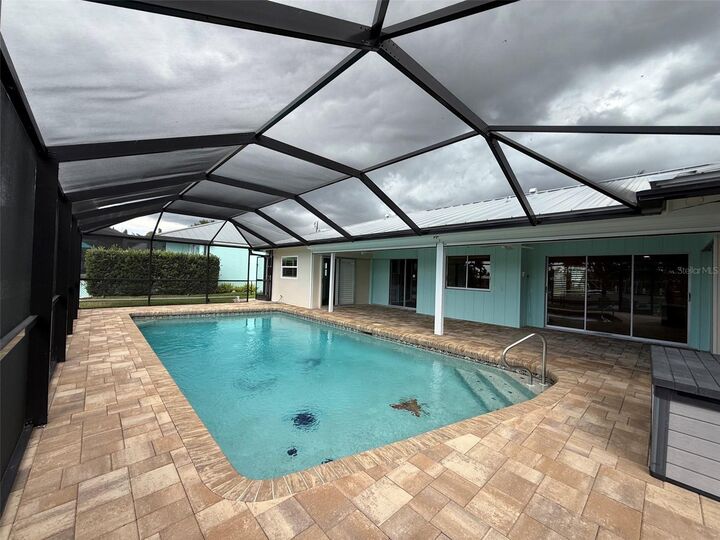 Property Photo:  2448 Rosa Lane  FL 33950 