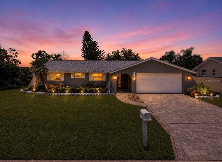 Property Photo:  6316 Jamaica Circle E  FL 33572 