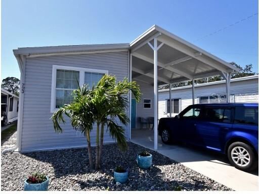 Property Photo: 723 S Green Circle FL 34285