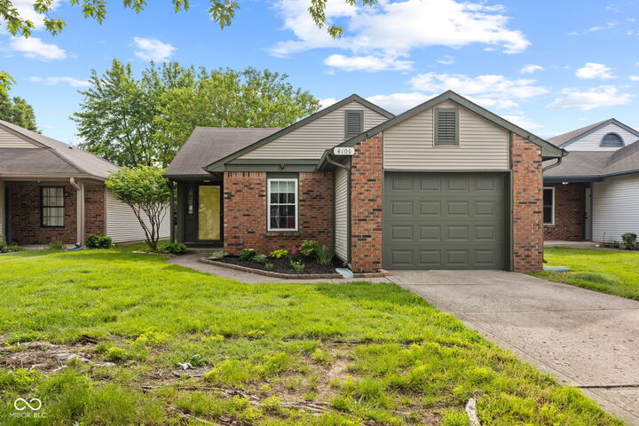 Property Photo:  4109 Eagle Cove East Drive  IN 46254 