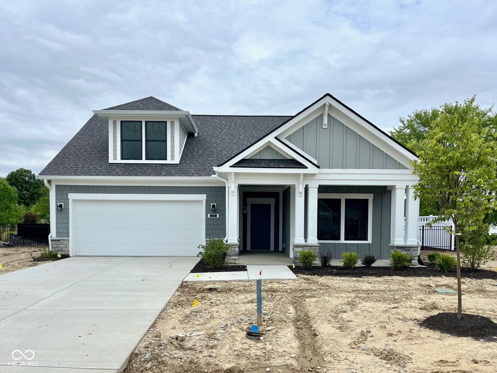 Property Photo:  2731 Towne Run Court  IN 46074 