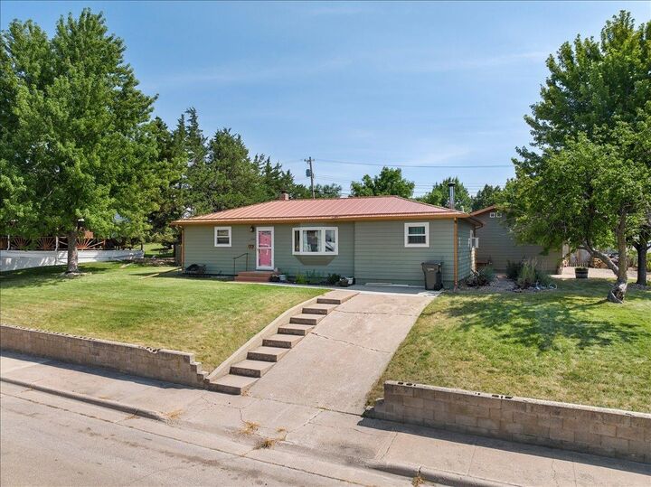 Property Photo:  1000 Roberts Street  SD 57717 