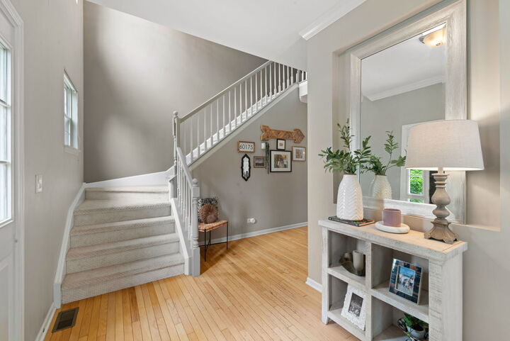 Property Photo: 110 Saint Germain Place IL 60175