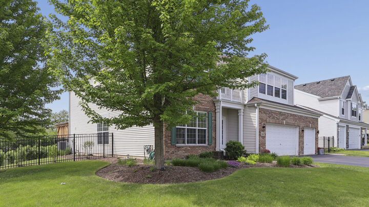 Property Photo:  10667 Santa Fe Trail  IL 60142 