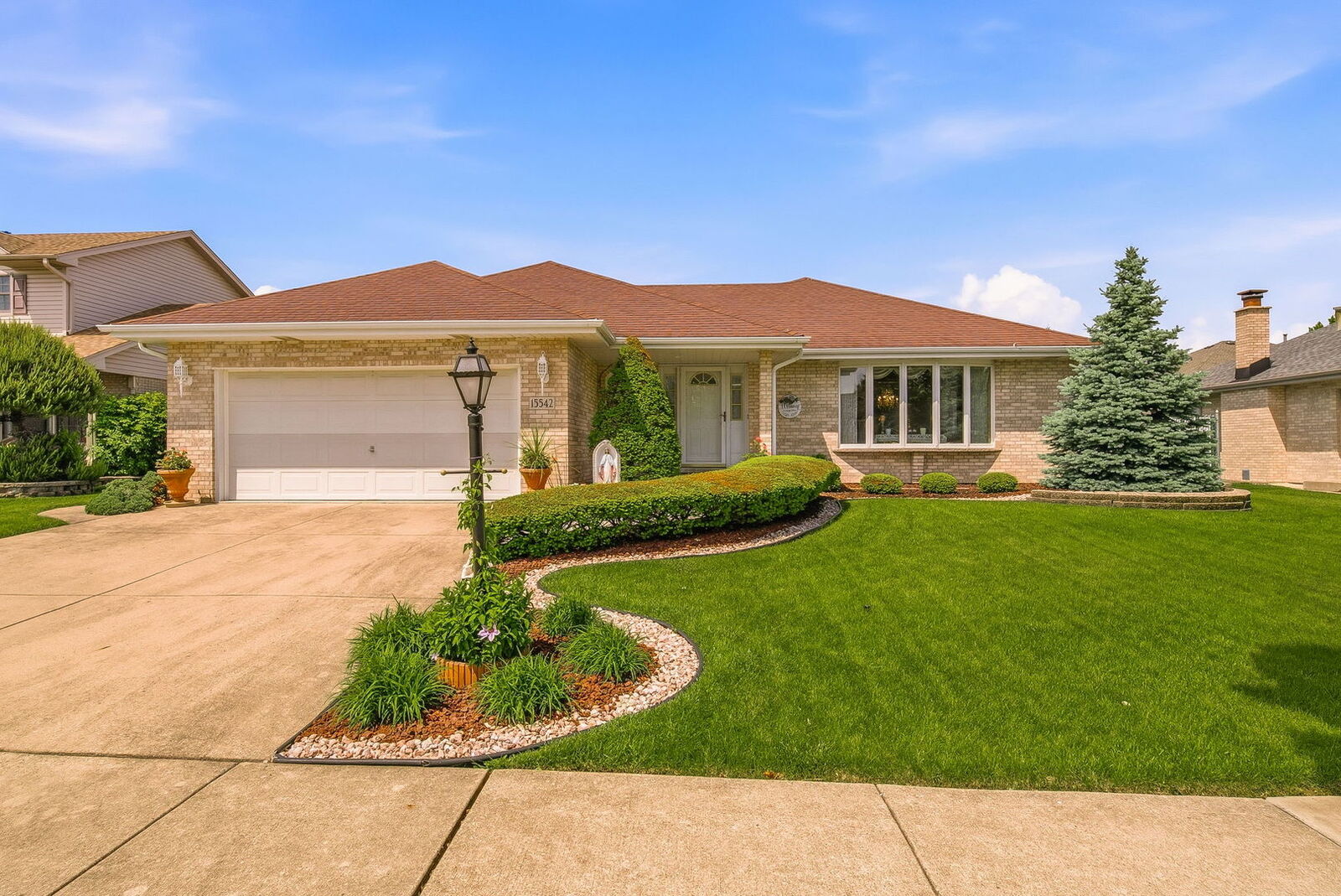 Property Photo: 15542 Bramblewood Road IL 60452