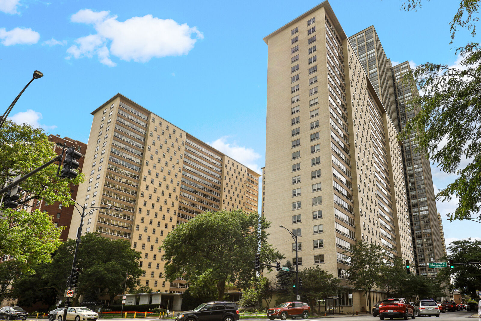 Property Photo:  3950 N Lake Shore Drive 1516  IL 60613 