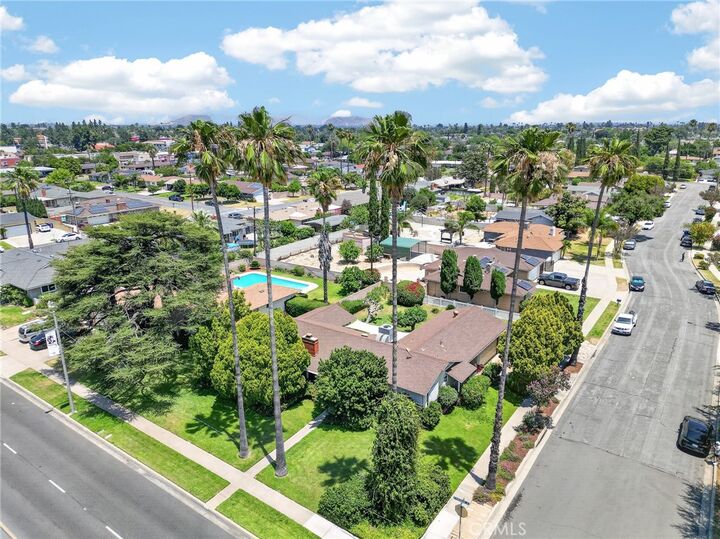 Property Photo:  977 N Riverside  CA 92376 