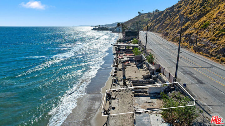 Property Photo:  20812 Pacific Coast Highway  CA 90265 