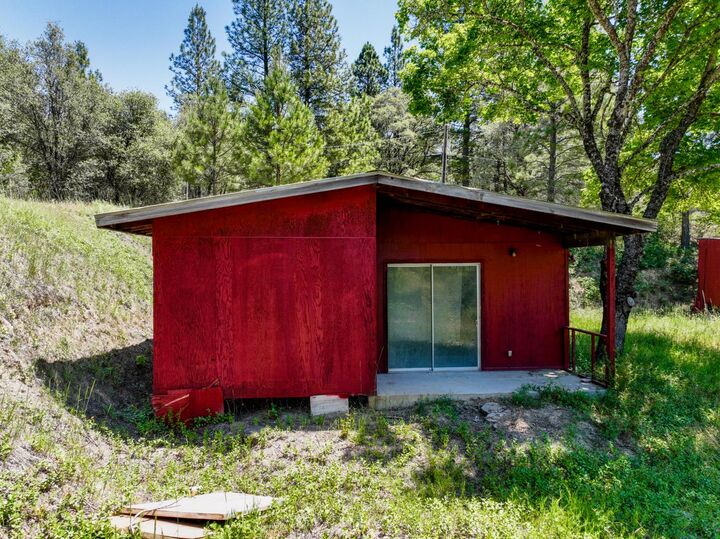 Property Photo:  13194 Kentucky Flat Road  CA 95959 