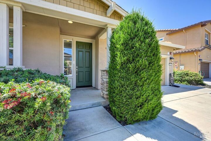 Property Photo:  402 Crimson Circle  CA 95687 
