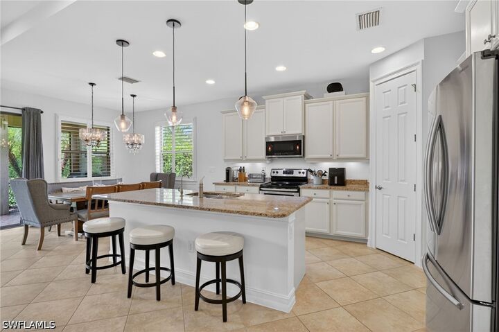 Property Photo:  16380 Aberdeen Way  FL 34110 