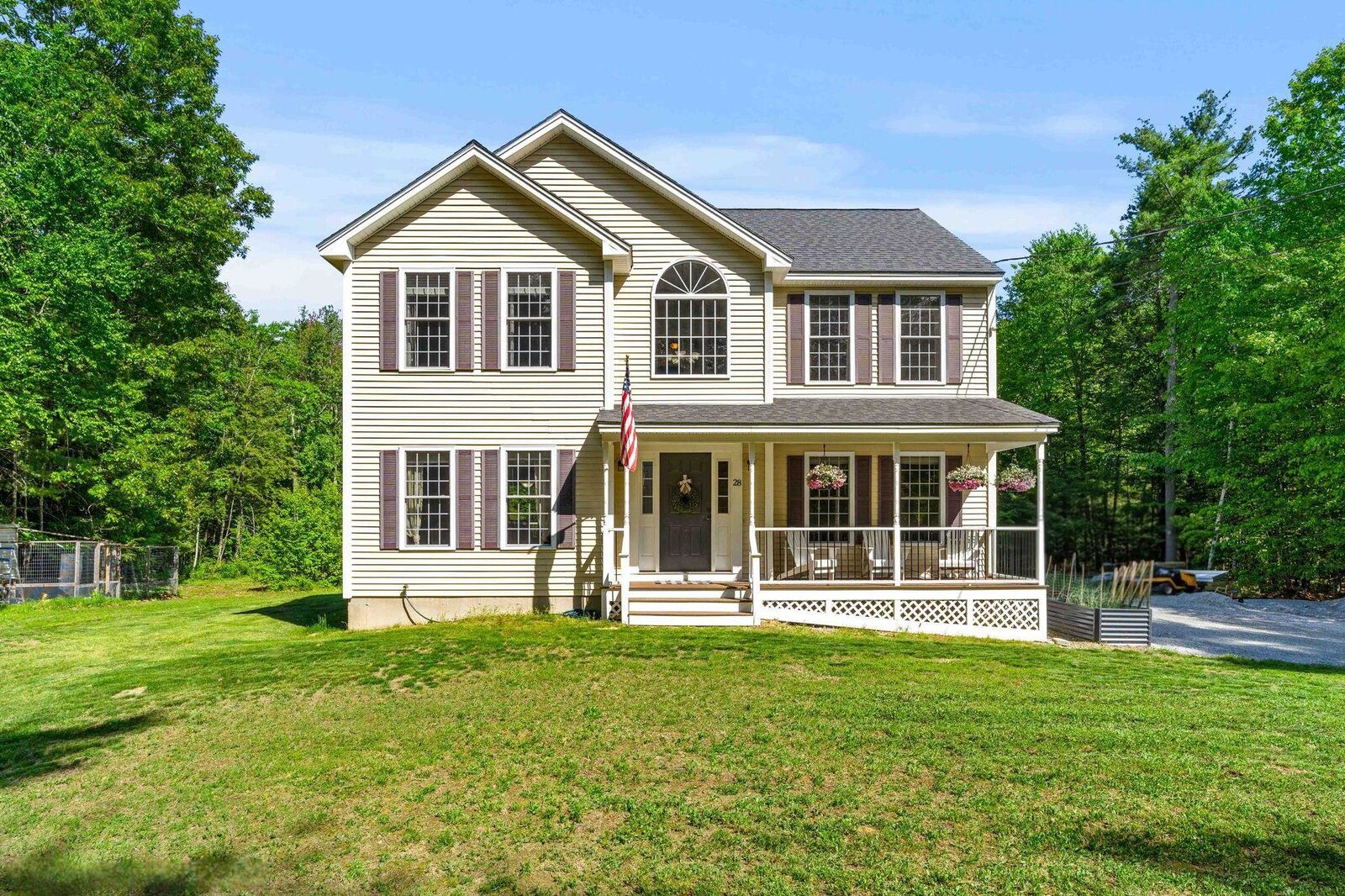 Property Photo:  28 Rossdale Lane  NH 03281 