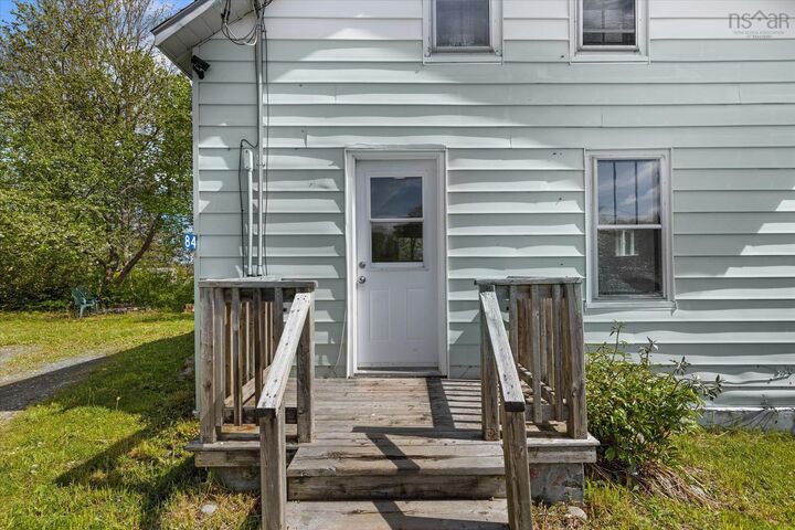 Property Photo: 84 Lawrence Street NS B0T 1K0