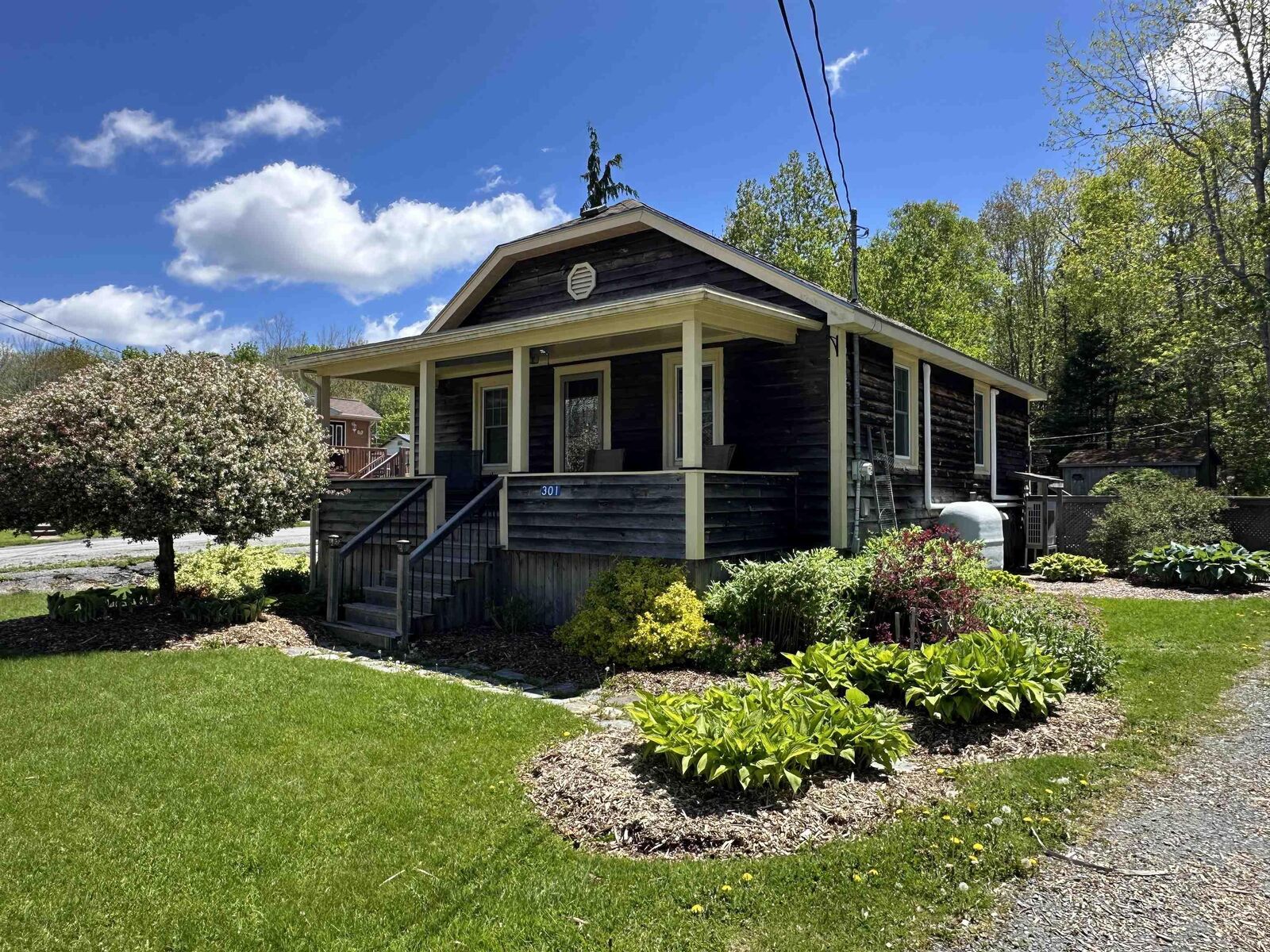 Property Photo:  301 Waterloo Street  NS B0T 1K0 