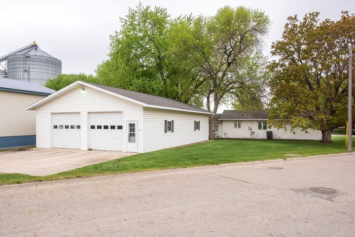 Property Photo:  109 Arkansas Avenue  MN 56339 