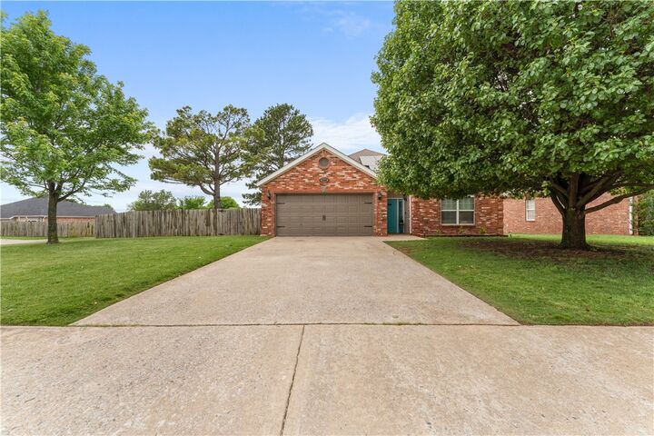 Property Photo:  3280 Grainger Circle  AR 72764 