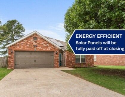 Property Photo:  3280 Grainger Circle  AR 72764 