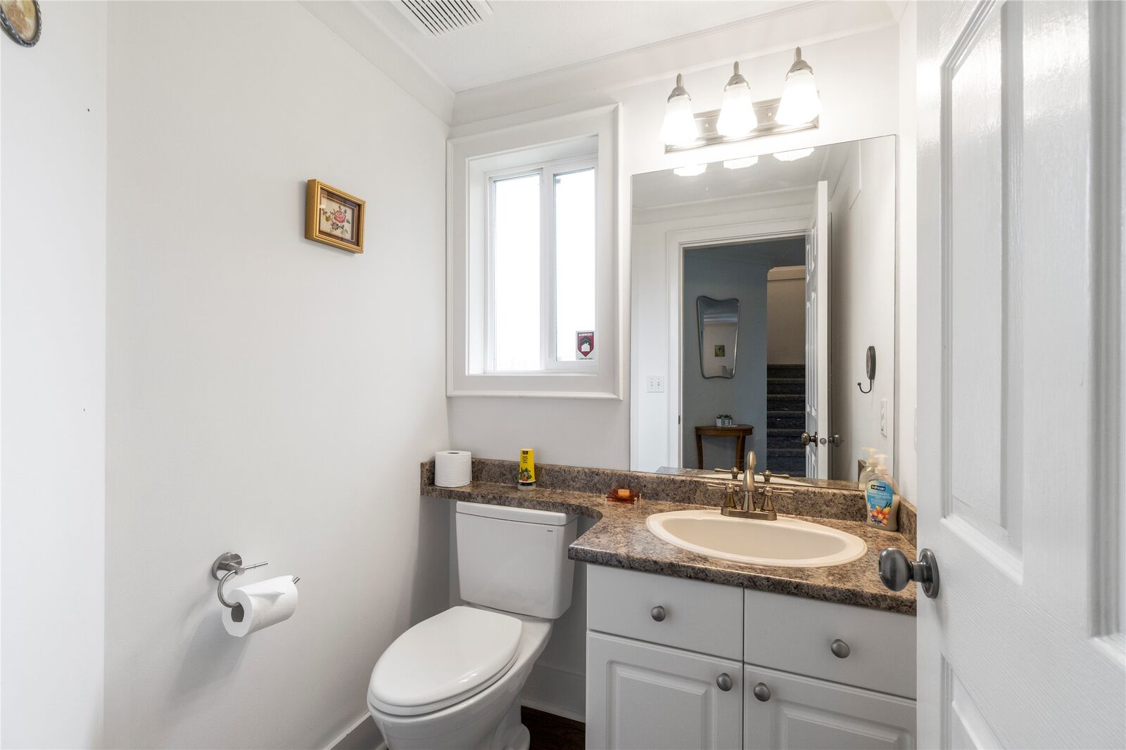 Property Photo: 2951 11 Avenue NE 1 BC V1E 1V8