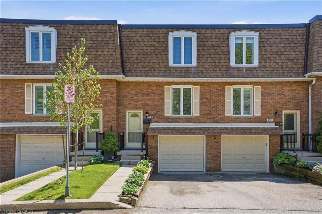 Property Photo: 1526 Westminster Place ON L7P 2B5