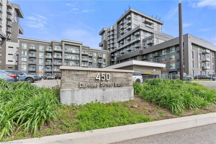 Property Photo:  450 Dundas Street E 417  ON L0R 2H4 