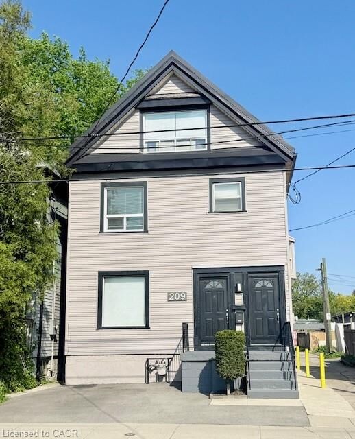 Photo de la propriété: 209 Dundurn Street S 2 ON L8P 4K6