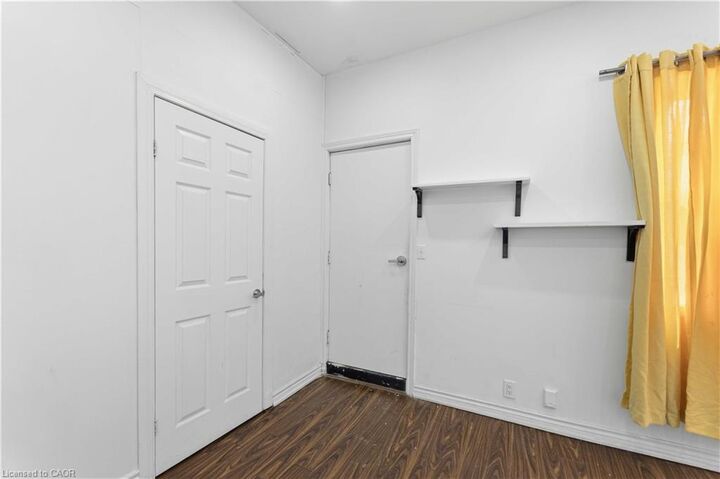 Property Photo:  750 Barton Street E 3  ON L8L 3B1 