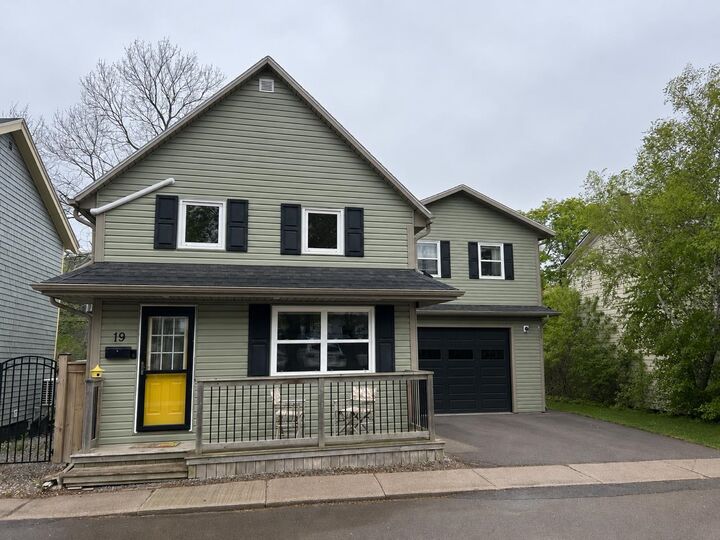 Property Photo:  19 Spring Street  PE C1A 3V2 
